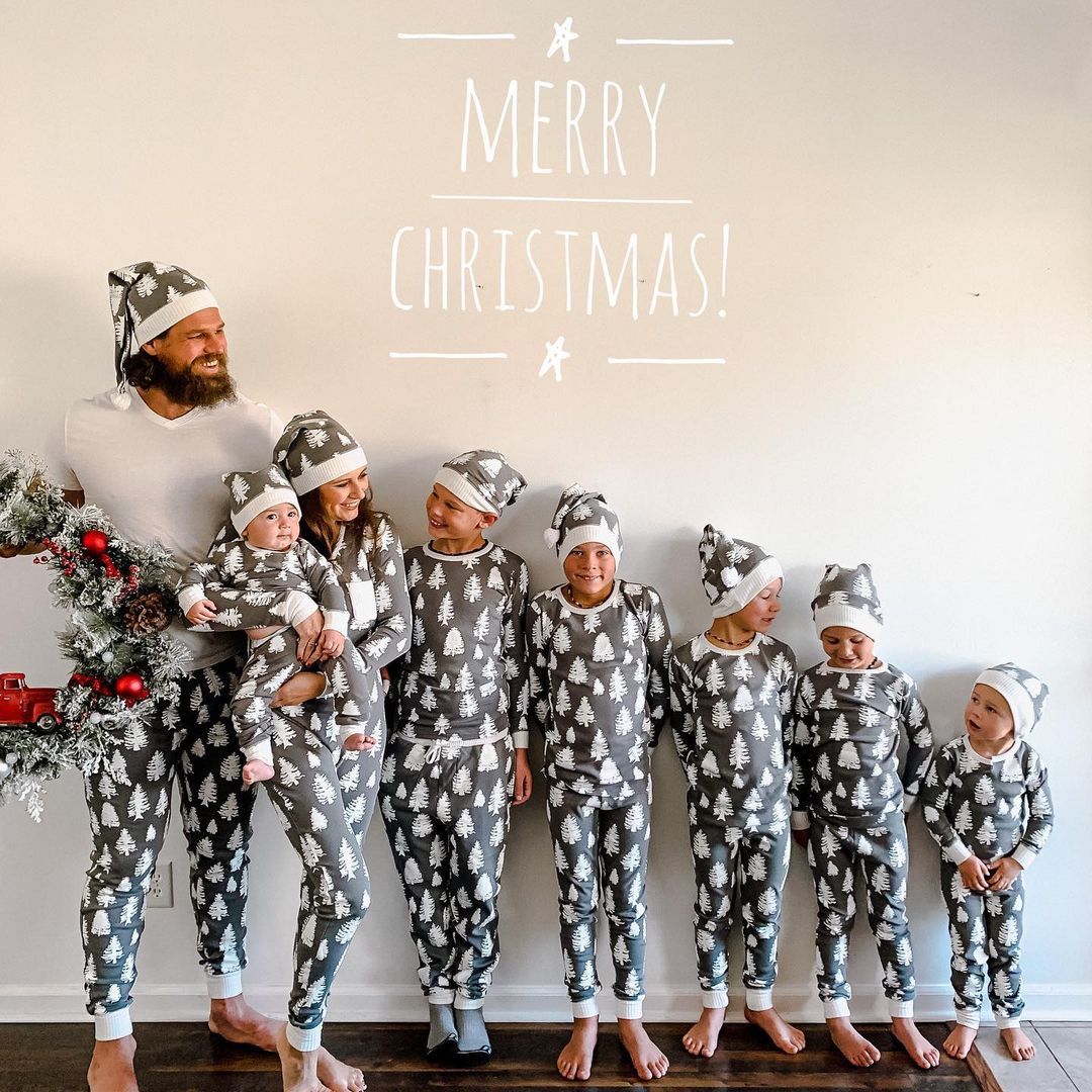 🔥LAST DAY 50% OFF🔥Christmas Tree Family Pajamas 2-piece set